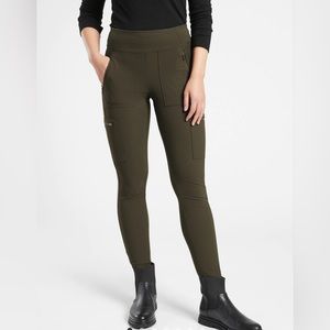Athleta Headlands Hybrid Cargo II Tight pants.Peat color. Size 0. New.Never worn